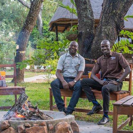Pioneer Camp Villa Lusaka Buitenkant foto