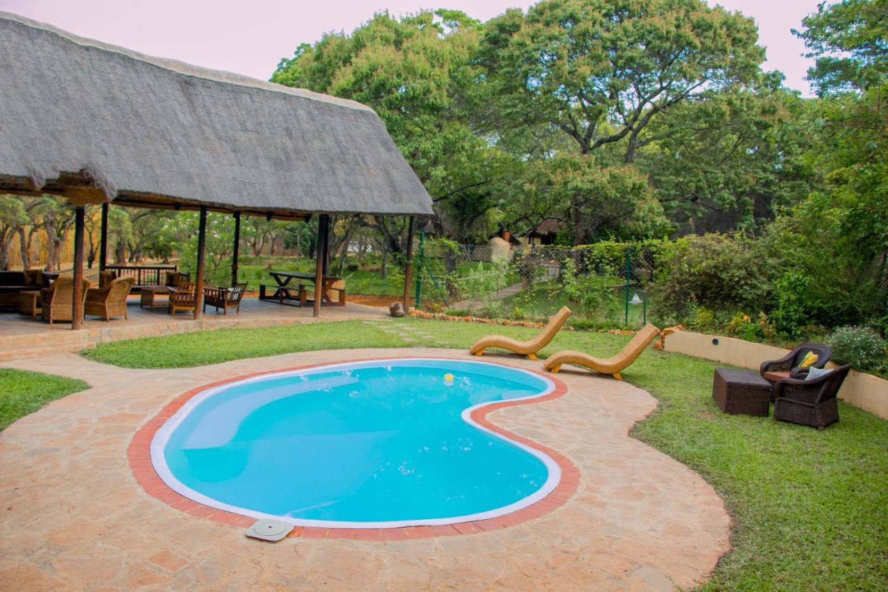 Pioneer Camp Villa Lusaka Buitenkant foto