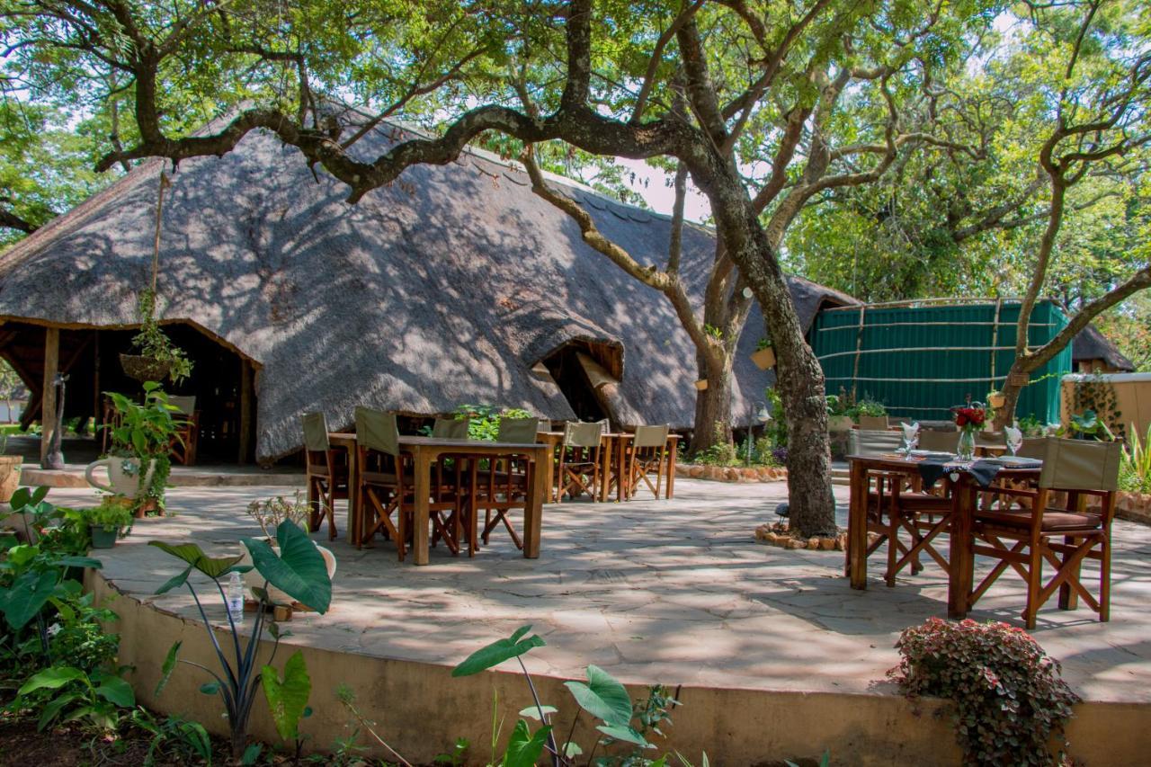 Pioneer Camp Villa Lusaka Buitenkant foto